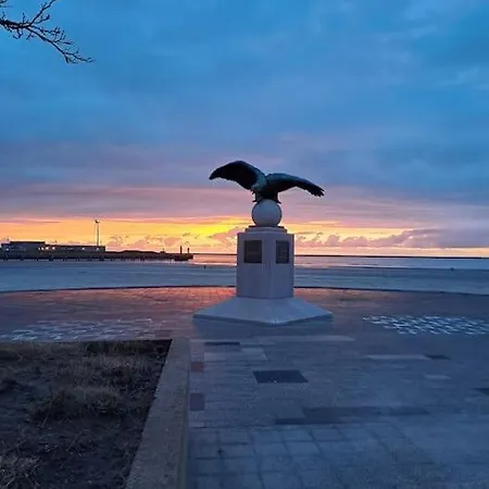 L'avenue Du Paradis Апартаменты *